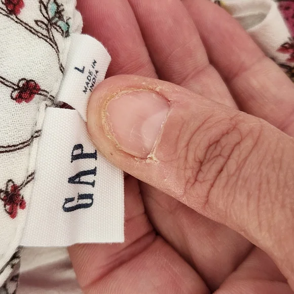 GAP Floral Women's Blouse - White and Multicolor Size L Euc - Picture 4 of 4